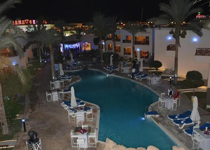 Pool And Sea At Le Mirage New Tiran Naama Bay Affittacamere *